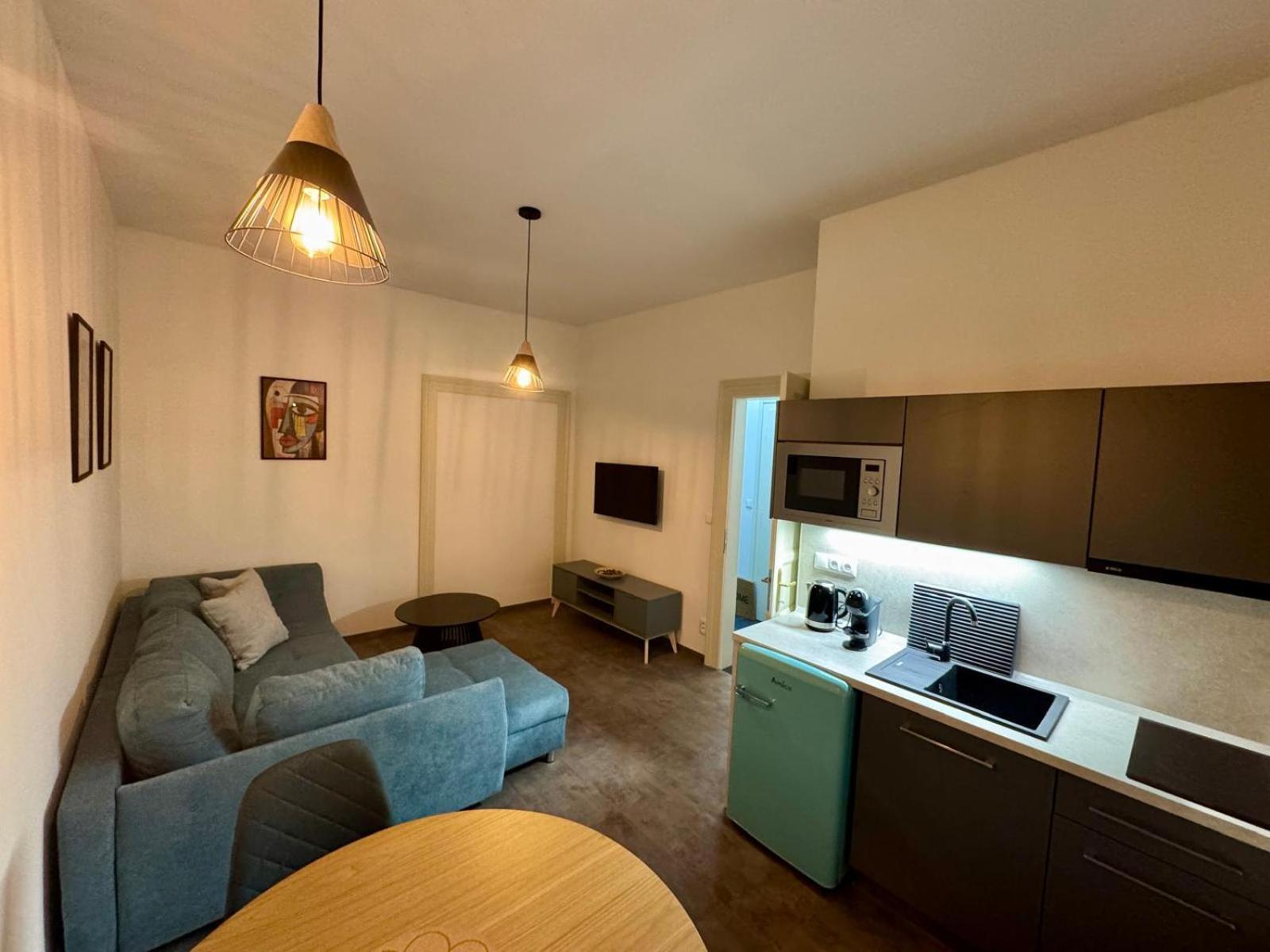 Pearl Bee Deluxe Suites Plzeň Extérieur photo